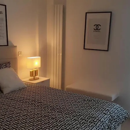 Le Berlier 13 Apartment